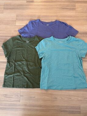 3 women’s Short Sleeve Tees in Purple, Teal & Olive Green